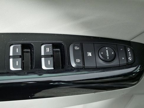 Certified 2020 Kia Sportage SX image 21