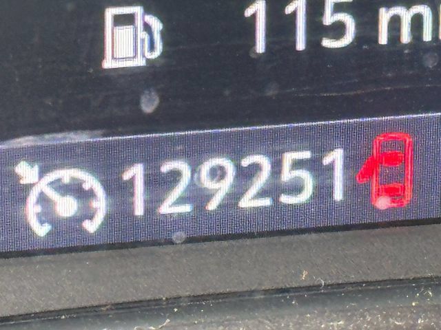 Used 2023 GMC Terrain SLT AWD/4WD image 7