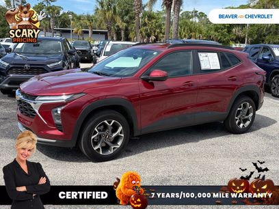 Used 2025 Chevrolet Trax LT