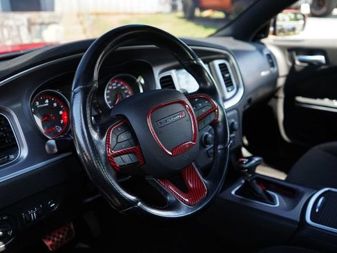 Used 2019 Dodge Charger GT RWD image 6