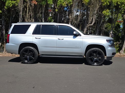 Used 2017 Chevrolet Tahoe LT AWD/4WD image 3