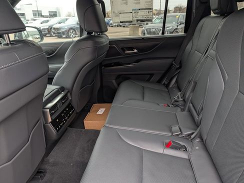 New 2026 Lexus LX 600 4WD w/ Premium Package image 9