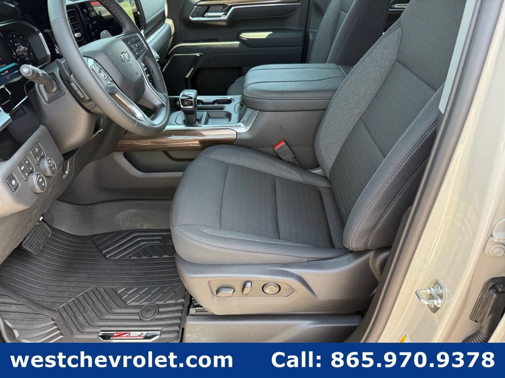 New 2026 Chevrolet Silverado 1500 RST w/ Z71 Off-Road Package AWD/4WD image 10