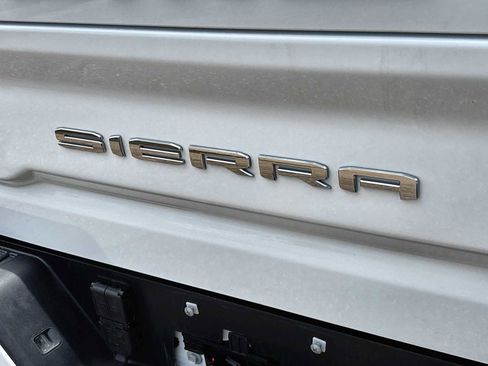 Used 2025 GMC Sierra 2500 AT4 AWD/4WD image 15