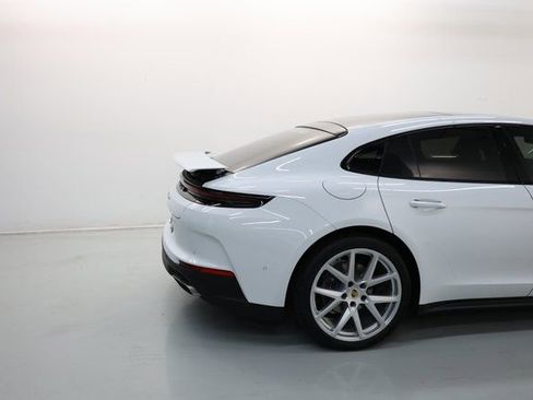 Used 2024 Porsche Panamera 4 image 69