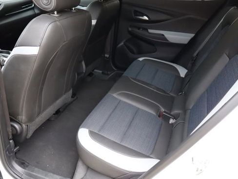 Used 2026 Buick Envista Preferred w/ Convenience II Package FWD image 5