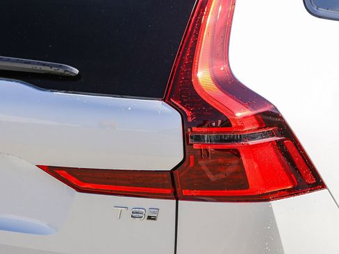 New 2026 Volvo XC60 T8 Plus w/ Climate Package PRO AWD/4WD image 36