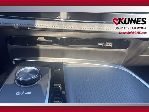 New 2026 Buick Enclave Sport Touring w/ Power Package image 33