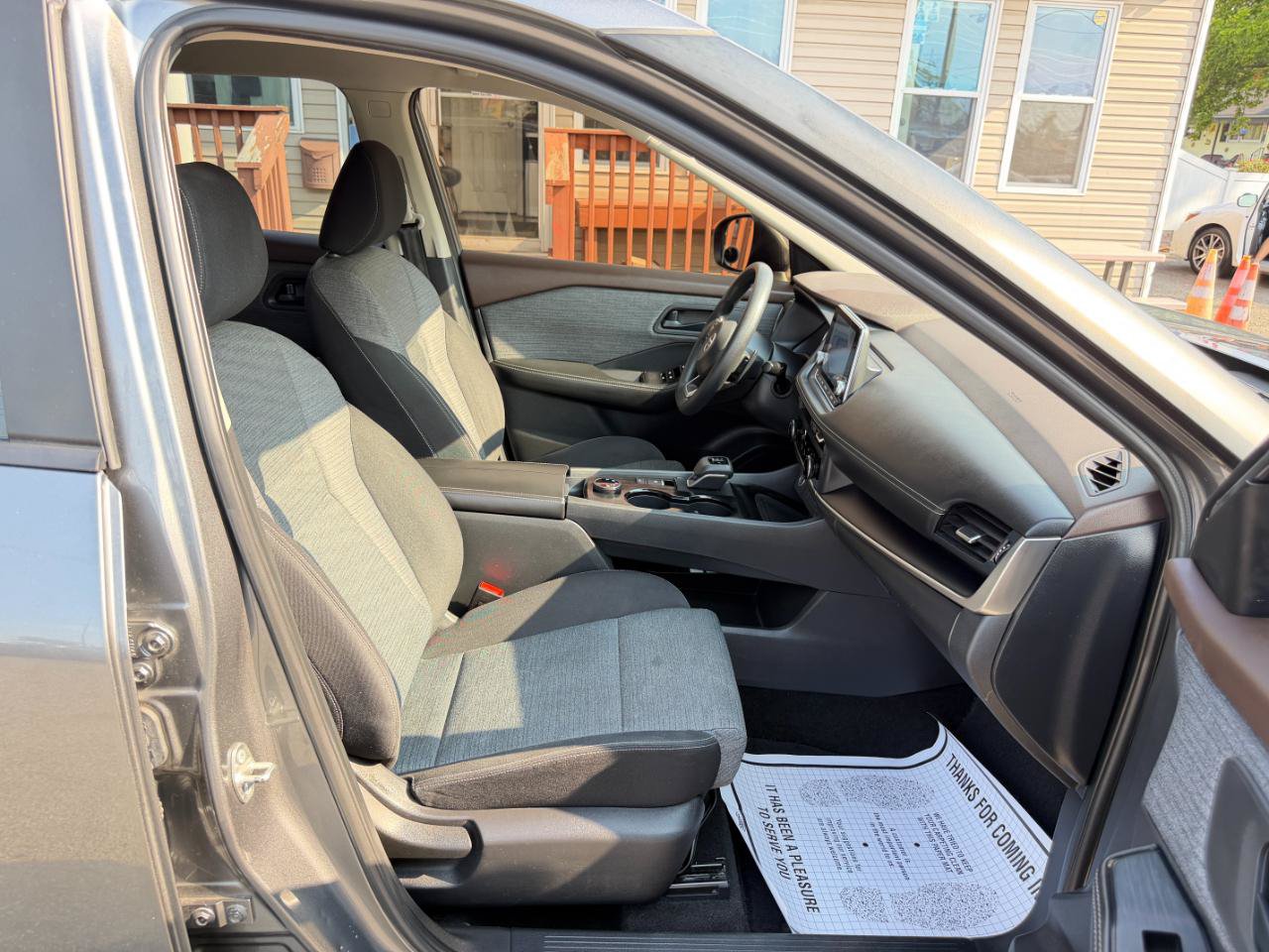 Used 2021 Nissan Rogue S AWD/4WD image 38