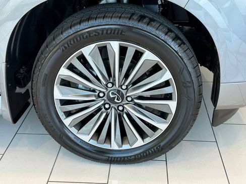 New 2027 INFINITI QX80 Luxe w/ Cargo Package RWD image 11