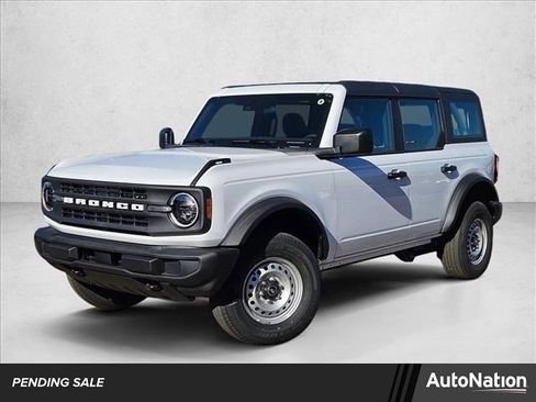 New 2025 Ford Bronco 4-Door image 1