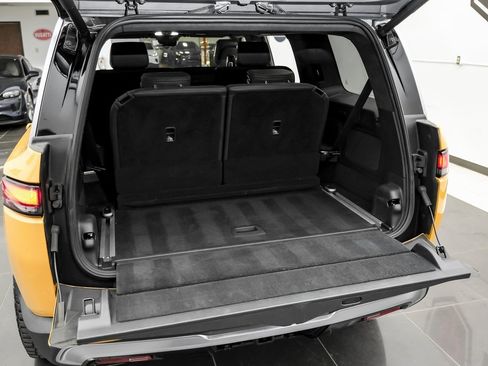 Used 2023 Rivian R1S Adventure image 50