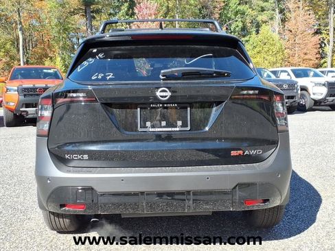 Used 2026 Nissan Kicks SR w/ Cold Weather Package AWD/4WD image 5