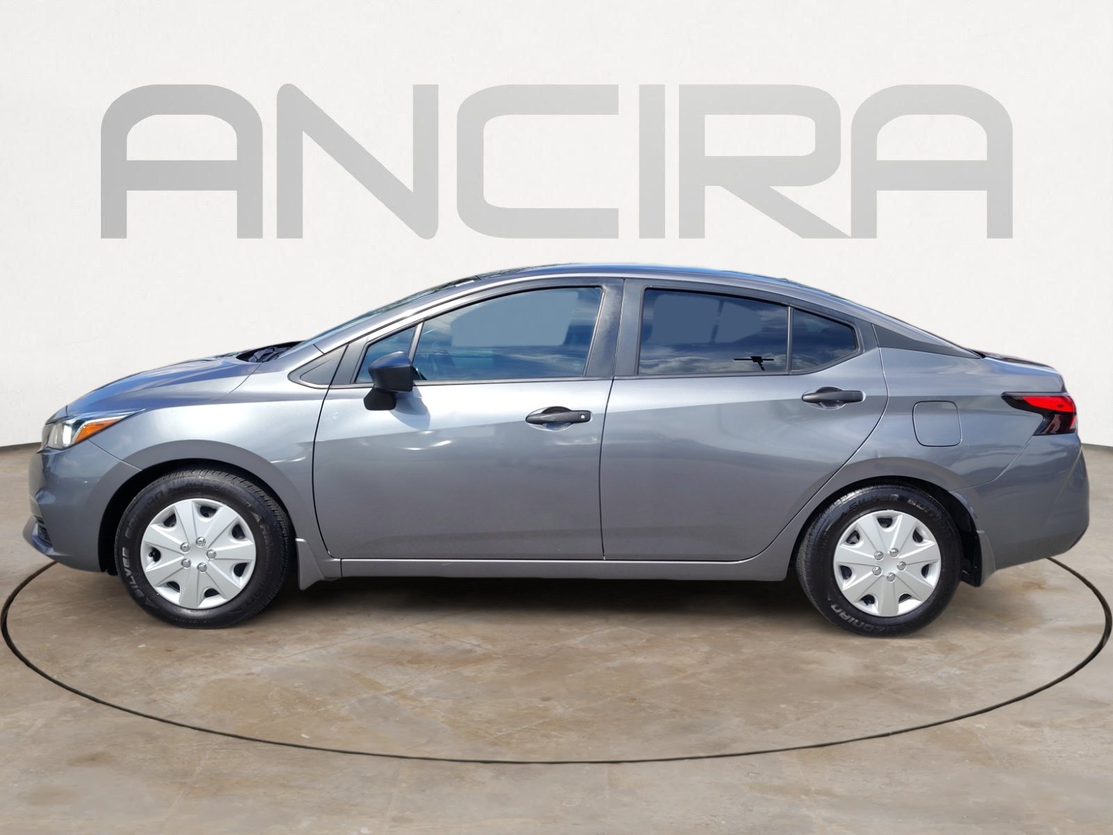 Used 2021 Nissan Versa S FWD image 7