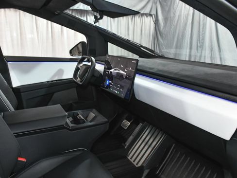 Used 2024 Tesla Cybertruck Cyberbeast AWD/4WD image 62