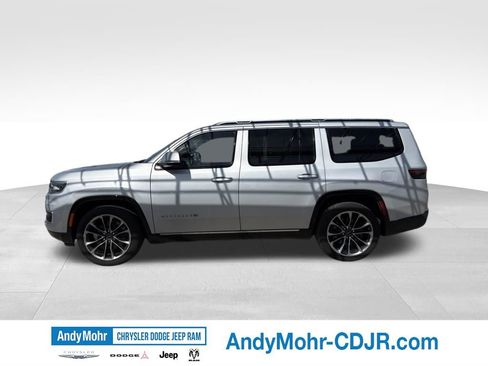 Used 2022 Jeep Wagoneer Series III w/ Premium Group I AWD/4WD image 4