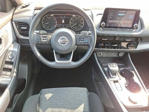 Certified 2021 Nissan Rogue SV image 12