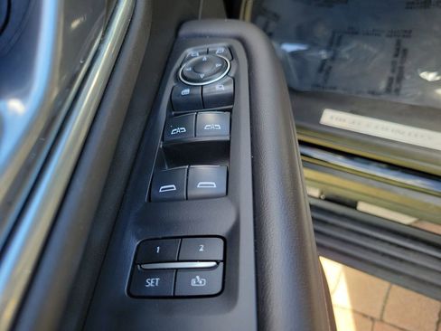 Used 2021 Chevrolet Suburban High Country w/ Premium Package image 20