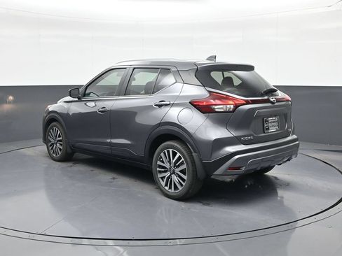 Used 2023 Nissan Kicks SV FWD image 5