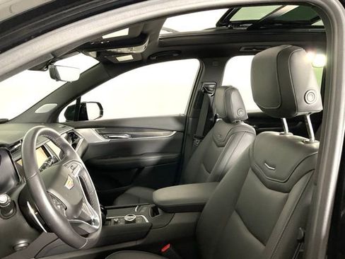 Certified 2024 Cadillac XT6 Sport w/ Technology Package image 26