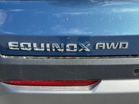 New 2026 Chevrolet Equinox LT w/ Convenience Package II AWD/4WD image 19