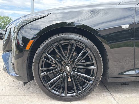 Used 2025 Cadillac CT5 Premium Luxury w/ LPO, ONYX Package AWD/4WD image 16