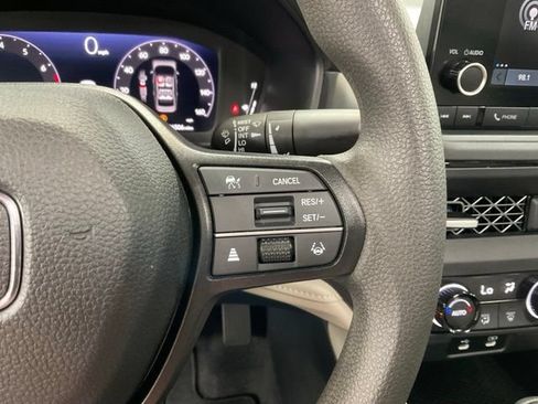Used 2023 Honda Accord EX image 18