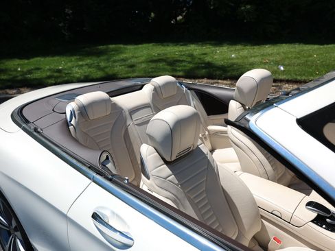Used 2019 Mercedes-Benz S 560 Cabriolet w/ Premium Package image 3