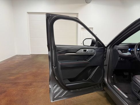 Used 2025 Ford Explorer ST-Line AWD/4WD image 54