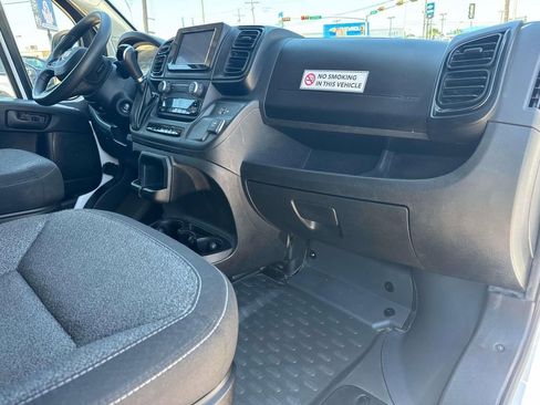 Used 2023 RAM ProMaster 2500 FWD image 14