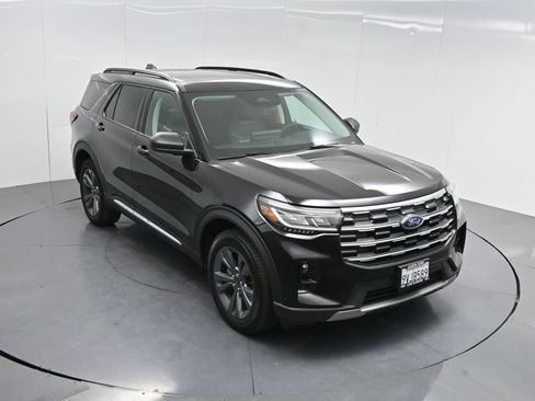 New 2025 Ford Explorer Active w/ Active Comfort Package AWD/4WD image 61