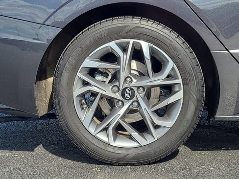 Used 2020 Hyundai Sonata SEL w/ Premium + Sunroof Package FWD image 10