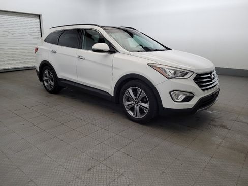 Used 2015 Hyundai Santa Fe GLS w/ Option Group 03 FWD image 11