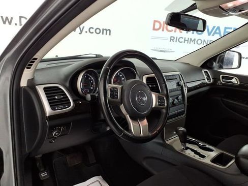 Used 2012 Jeep Grand Cherokee Laredo w/ Laredo E Group AWD/4WD image 12