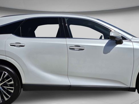 Used 2025 Lexus RX 350 Premium Plus w/ Convenience Package image 9
