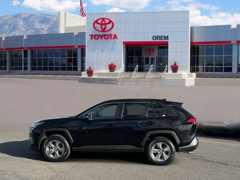 Used 2024 Toyota RAV4 XLE w/ Weather Package AWD/4WD image 6