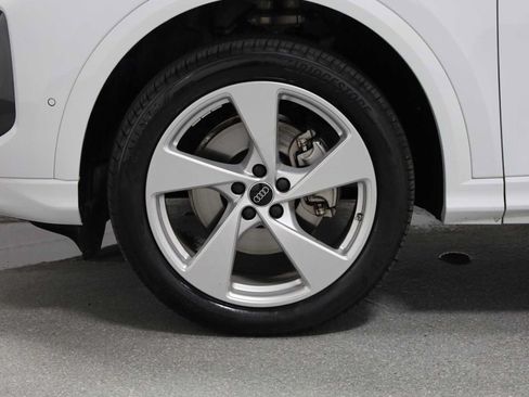 Certified 2025 Audi Q5 Premium Plus w/ Premium Plus AWD/4WD image 38