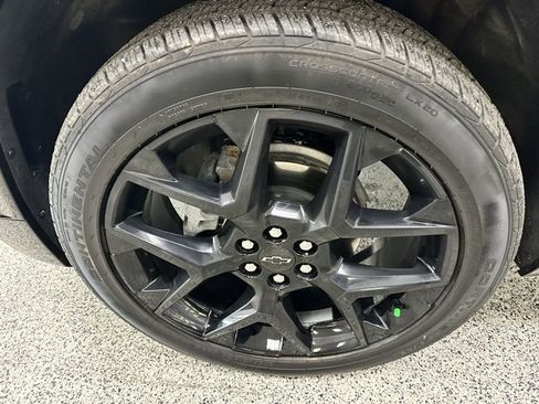 Used 2024 Chevrolet Traverse RS image 9