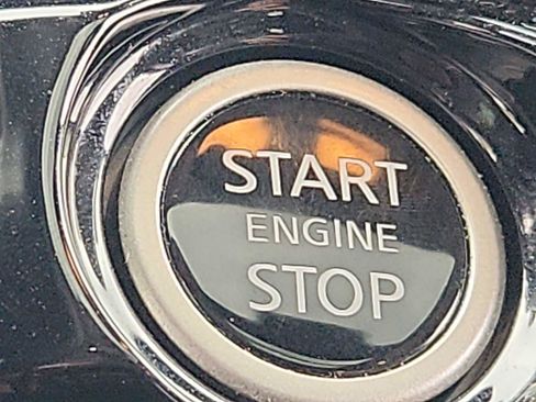 Used 2022 Nissan Pathfinder Platinum w/ Cargo Package image 23