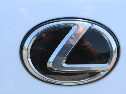 Used 2022 Lexus RX 350 F Sport w/ Accessory Package AWD/4WD image 17