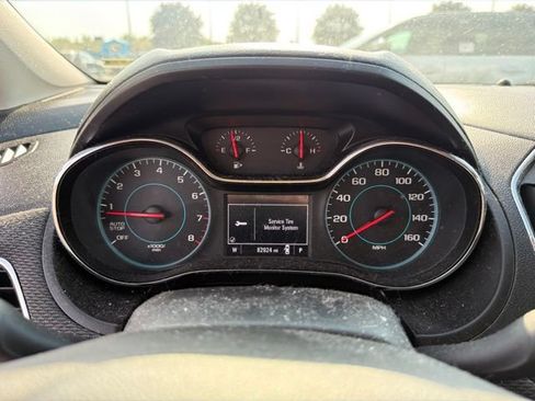Used 2017 Chevrolet Cruze LT FWD image 11