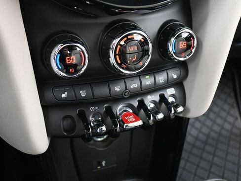 Used 2024 MINI Cooper S w/ Signature Upholstery Package image 21