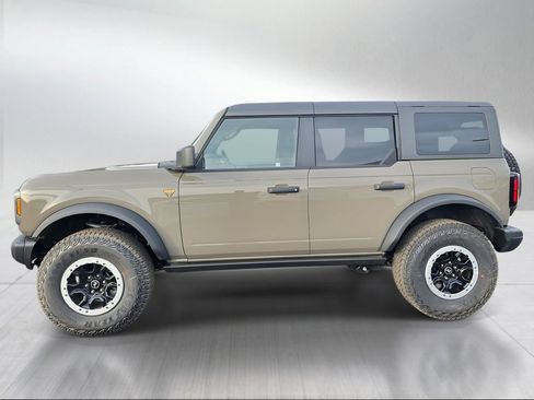 New 2026 Ford Bronco Badlands AWD/4WD image 3