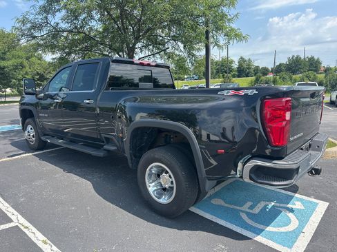 Used 2024 Chevrolet Silverado 3500 LTZ w/ LTZ Plus Package AWD/4WD image 12