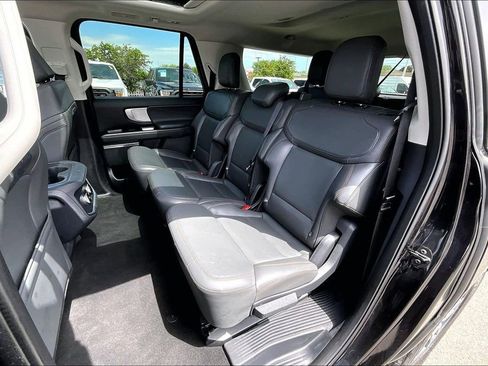 Used 2025 Ford Expedition Max Active AWD/4WD image 25