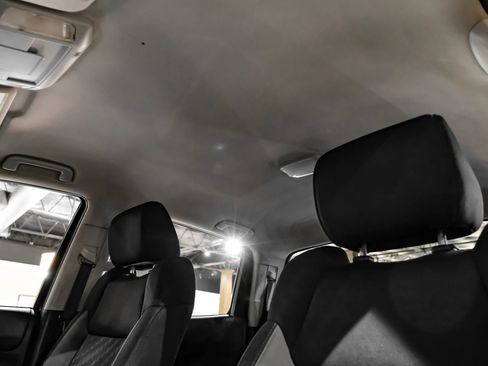 Used 2019 Toyota Tundra SR5 w/ SR5 Upgrade Package AWD/4WD image 39