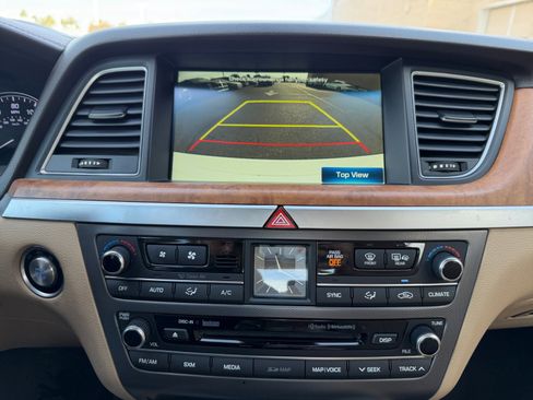 Used 2015 Hyundai Genesis 3.8 w/ Option Group 04 image 29