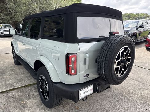 Used 2022 Ford Bronco Outer Banks AWD/4WD image 5