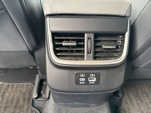 Used 2024 Subaru Outback Premium AWD/4WD image 16