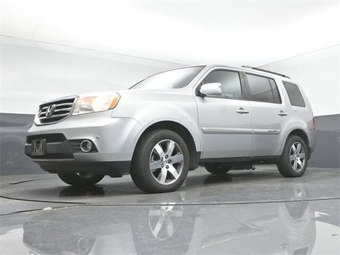 Used 2014 Honda Pilot Touring image 12